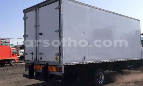 Buy Used Nissan UD White Truck in Maputsoa in Leribe Buy Used Nissan UD White Truck in Maputsoa in Leribe