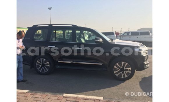 اشتري Imported Toyota Land Cruiser Black سيارة في Import - Dubai في Maseru اشتري Imported Toyota Land Cruiser Black سيارة في Import - Dubai في Maseru