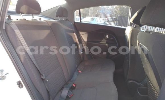 Acheter Occasion Voiture Kia Rio Blanc à Maputsoe, Leribe Acheter Occasion Voiture Kia Rio Blanc à Maputsoe, Leribe