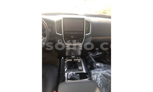 اشتري Imported Toyota Land Cruiser Black سيارة في Import - Dubai في Maseru اشتري Imported Toyota Land Cruiser Black سيارة في Import - Dubai في Maseru