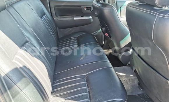 Buy Used Toyota Hilux Silver Car in Maputsoe in Leribe Buy Used Toyota Hilux Silver Car in Maputsoe in Leribe