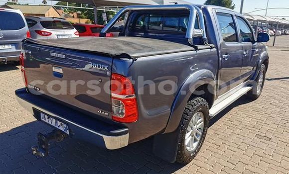 Buy Used Toyota Hilux Silver Car in Maputsoe in Leribe Buy Used Toyota Hilux Silver Car in Maputsoe in Leribe