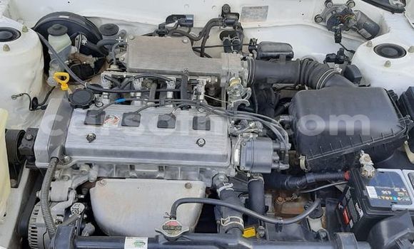 Sayi Na hannu Toyota Corolla White Mota in Maputsoa a Leribe Sayi Na hannu Toyota Corolla White Mota in Maputsoa a Leribe