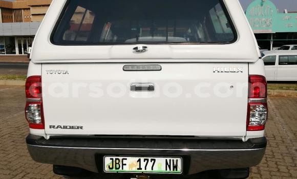 Acheter Occasion Voiture Toyota Hilux Blanc à Maseru, Maseru Acheter Occasion Voiture Toyota Hilux Blanc à Maseru, Maseru