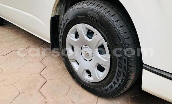 Acheter Occasion Voiture Toyota Hiace Blanc à Maseru, Maseru Acheter Occasion Voiture Toyota Hiace Blanc à Maseru, Maseru