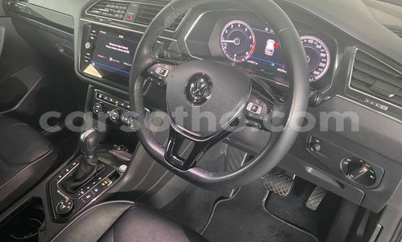 Buy Used Volkswagen Tiguan Blue Car in Maputsoe in Leribe Buy Used Volkswagen Tiguan Blue Car in Maputsoe in Leribe