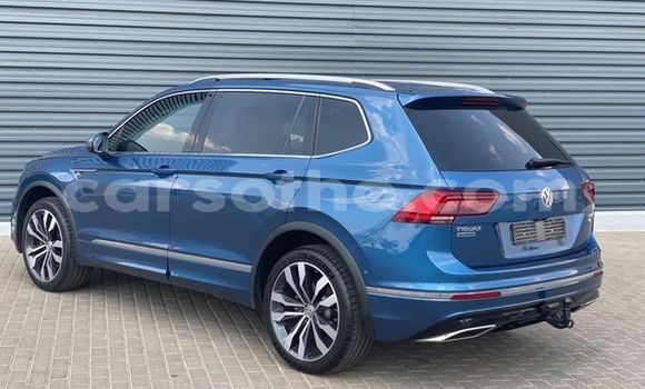 Buy Used Volkswagen Tiguan Blue Car in Maputsoe in Leribe Buy Used Volkswagen Tiguan Blue Car in Maputsoe in Leribe