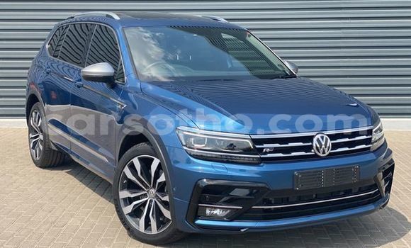 Buy Used Volkswagen Tiguan Blue Car in Maputsoe in Leribe Buy Used Volkswagen Tiguan Blue Car in Maputsoe in Leribe