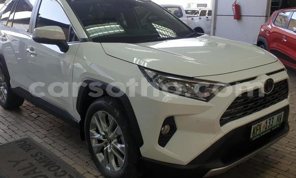 Acheter Occasion Voiture Toyota RAV4 Blanc à Maseru, Maseru Acheter Occasion Voiture Toyota RAV4 Blanc à Maseru, Maseru