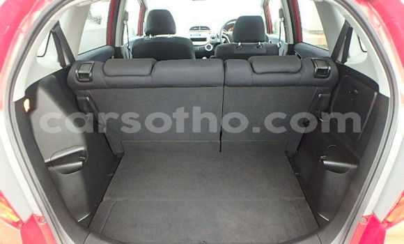 Sayi Na hannu Honda FIT Red Mota in Butha–Buthe a Thaba-Tseka Sayi Na hannu Honda FIT Red Mota in Butha–Buthe a Thaba-Tseka