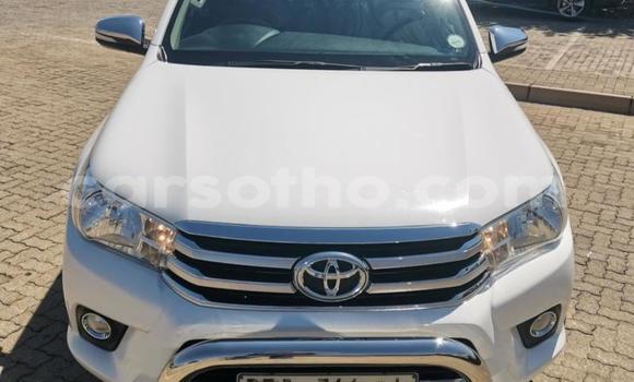 اشتري مستعمل Toyota Hilux White سيارة في Maseru في Maseru اشتري مستعمل Toyota Hilux White سيارة في Maseru في Maseru
