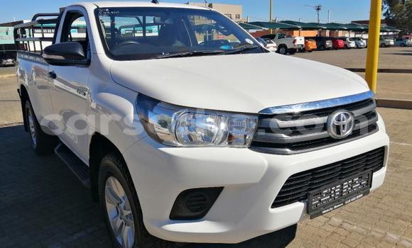 اشتري مستعمل Toyota Hilux White سيارة في Maseru في Maseru اشتري مستعمل Toyota Hilux White سيارة في Maseru في Maseru