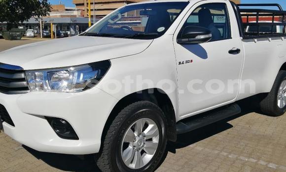 اشتري مستعمل Toyota Hilux White سيارة في Maseru في Maseru اشتري مستعمل Toyota Hilux White سيارة في Maseru في Maseru