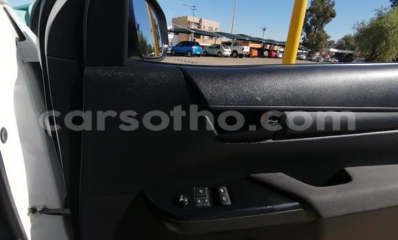 اشتري مستعمل Toyota Hilux White سيارة في Maseru في Maseru اشتري مستعمل Toyota Hilux White سيارة في Maseru في Maseru