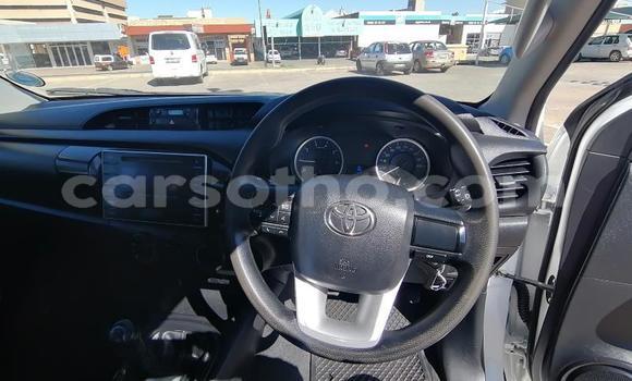 اشتري مستعمل Toyota Hilux White سيارة في Maseru في Maseru اشتري مستعمل Toyota Hilux White سيارة في Maseru في Maseru
