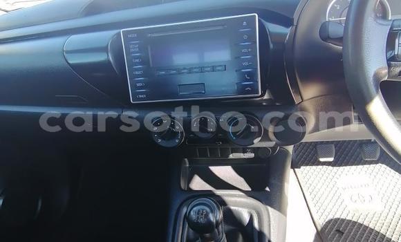 اشتري مستعمل Toyota Hilux White سيارة في Maseru في Maseru اشتري مستعمل Toyota Hilux White سيارة في Maseru في Maseru