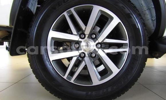 Buy Used Toyota Fortuner White Car in Maseru in Maseru Buy Used Toyota Fortuner White Car in Maseru in Maseru