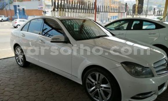 Buy Used Mercedes-Benz C–Class White Car in Maputsoe in Leribe Buy Used Mercedes-Benz C–Class White Car in Maputsoe in Leribe