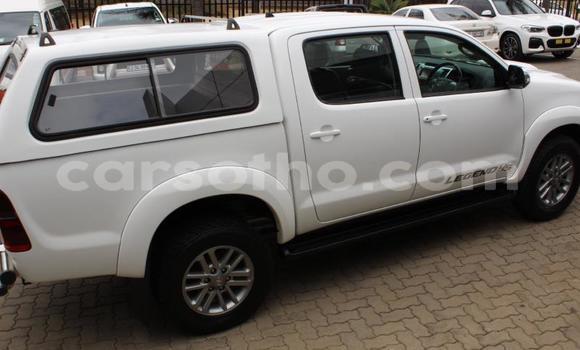 اشتري مستعمل Toyota Hilux White سيارة في Maseru في Maseru اشتري مستعمل Toyota Hilux White سيارة في Maseru في Maseru