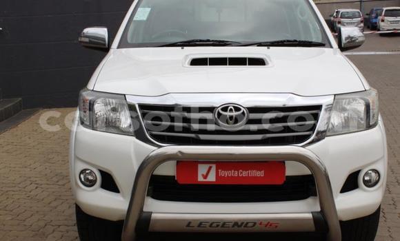 اشتري مستعمل Toyota Hilux White سيارة في Maseru في Maseru اشتري مستعمل Toyota Hilux White سيارة في Maseru في Maseru
