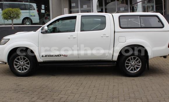 اشتري مستعمل Toyota Hilux White سيارة في Maseru في Maseru اشتري مستعمل Toyota Hilux White سيارة في Maseru في Maseru
