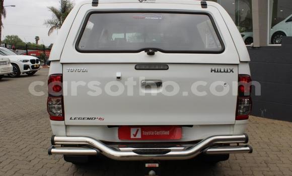 اشتري مستعمل Toyota Hilux White سيارة في Maseru في Maseru اشتري مستعمل Toyota Hilux White سيارة في Maseru في Maseru