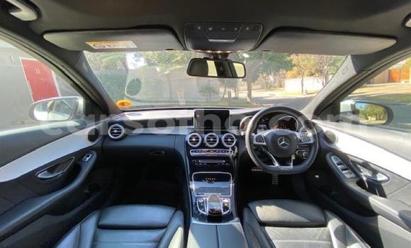 Acheter Occasion Voiture Mercedes-Benz C-klasse Gris à Maseru, Maseru Acheter Occasion Voiture Mercedes-Benz C-klasse Gris à Maseru, Maseru