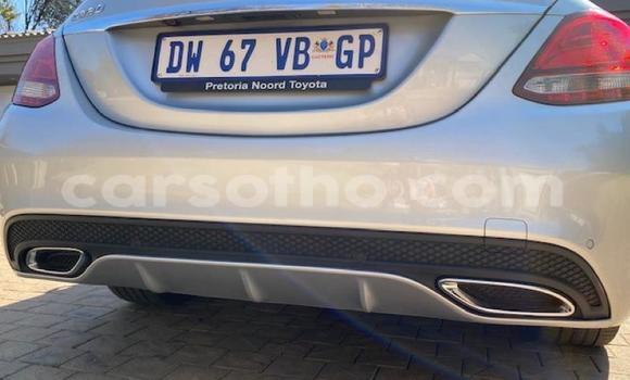 Acheter Occasion Voiture Mercedes-Benz C-klasse Gris à Maseru, Maseru Acheter Occasion Voiture Mercedes-Benz C-klasse Gris à Maseru, Maseru