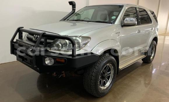 Acheter Occasion Voiture Toyota Fortuner Marron à Maseru, Maseru Acheter Occasion Voiture Toyota Fortuner Marron à Maseru, Maseru
