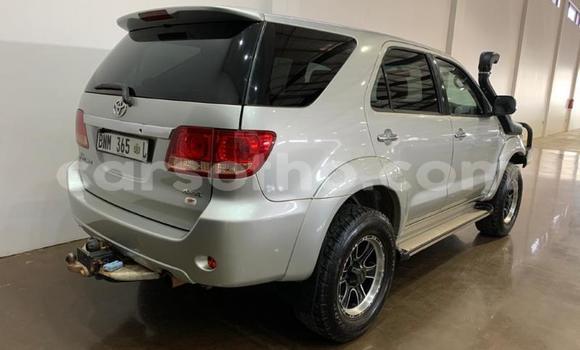 Acheter Occasion Voiture Toyota Fortuner Marron à Maseru, Maseru Acheter Occasion Voiture Toyota Fortuner Marron à Maseru, Maseru