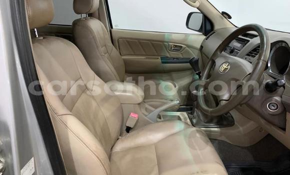 Acheter Occasion Voiture Toyota Fortuner Marron à Maseru, Maseru Acheter Occasion Voiture Toyota Fortuner Marron à Maseru, Maseru