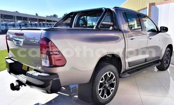 Buy Used Toyota Hilux Silver Car in Maseru in Maseru Buy Used Toyota Hilux Silver Car in Maseru in Maseru