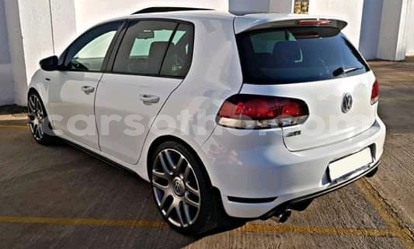 Sayi Na hannu Volkswagen Golf GTI White Mota in Mafeteng a Mafeteng Sayi Na hannu Volkswagen Golf GTI White Mota in Mafeteng a Mafeteng