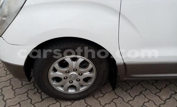 Buy Used Hyundai H1 White Car in Maseru in Maseru Buy Used Hyundai H1 White Car in Maseru in Maseru