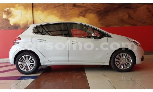 Buy Used Peugeot 208 White Car in Maseru in Maseru Buy Used Peugeot 208 White Car in Maseru in Maseru