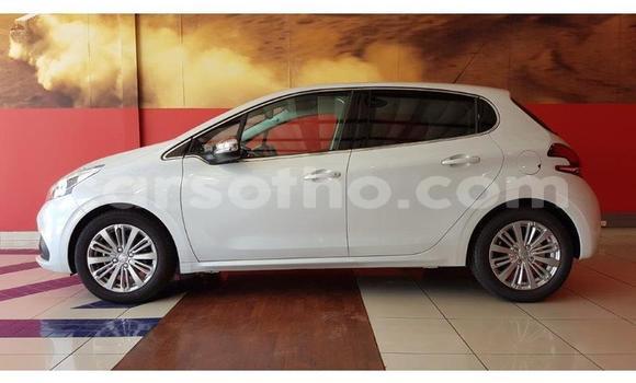 Buy Used Peugeot 208 White Car in Maseru in Maseru Buy Used Peugeot 208 White Car in Maseru in Maseru