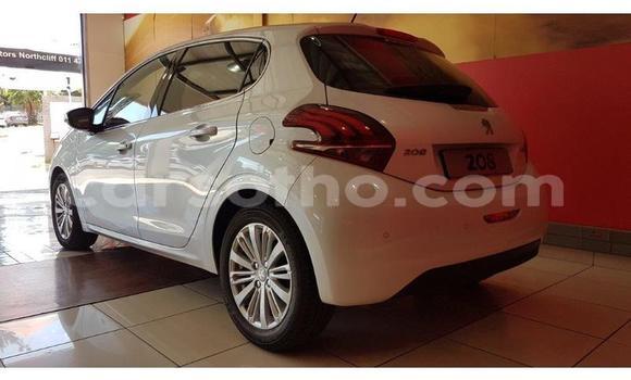Buy Used Peugeot 208 White Car in Maseru in Maseru Buy Used Peugeot 208 White Car in Maseru in Maseru