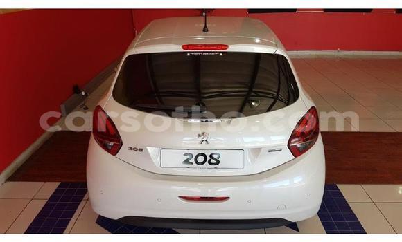 Buy Used Peugeot 208 White Car in Maseru in Maseru Buy Used Peugeot 208 White Car in Maseru in Maseru