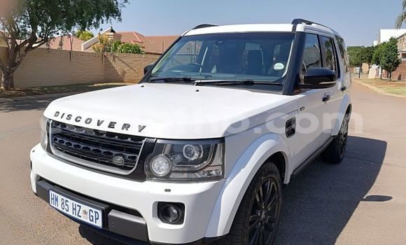 Buy Used Land Rover Discovery White Car in Maputsoa in Leribe Buy Used Land Rover Discovery White Car in Maputsoa in Leribe