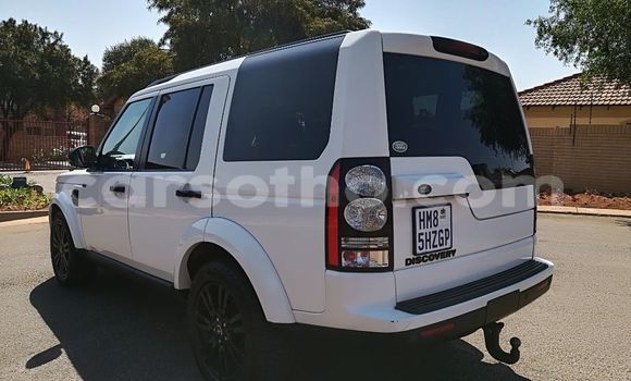 Buy Used Land Rover Discovery White Car in Maputsoa in Leribe Buy Used Land Rover Discovery White Car in Maputsoa in Leribe