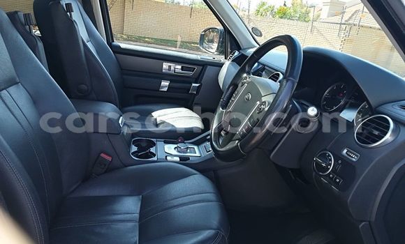 Buy Used Land Rover Discovery White Car in Maputsoa in Leribe Buy Used Land Rover Discovery White Car in Maputsoa in Leribe