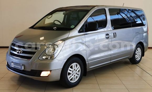 Buy Used Hyundai H1 Silver Car in Maputsoe in Leribe Buy Used Hyundai H1 Silver Car in Maputsoe in Leribe