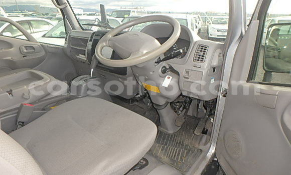 اشتري مستعمل Toyota Dyna Silver سيارة في Butha–Buthe في Thaba-Tseka اشتري مستعمل Toyota Dyna Silver سيارة في Butha–Buthe في Thaba-Tseka