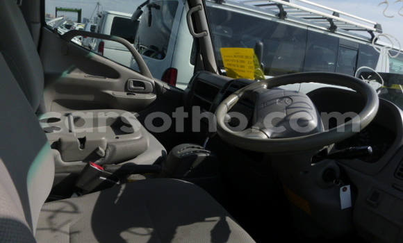 اشتري مستعمل Toyota Dyna Silver سيارة في Butha–Buthe في Thaba-Tseka اشتري مستعمل Toyota Dyna Silver سيارة في Butha–Buthe في Thaba-Tseka