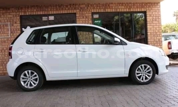 Sayi Na hannu Volkswagen Polo White Mota in Mafeteng a Mafeteng Sayi Na hannu Volkswagen Polo White Mota in Mafeteng a Mafeteng