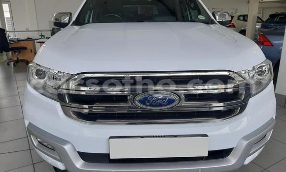 Buy Used Ford Everest White Car in Maseru in Maseru Buy Used Ford Everest White Car in Maseru in Maseru