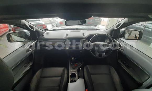 Buy Used Ford Everest White Car in Maseru in Maseru Buy Used Ford Everest White Car in Maseru in Maseru