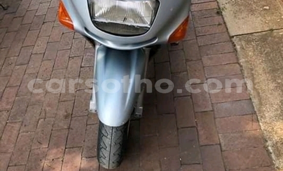 Acheter Occasion Moto Kawasaki ZZR Autre à Roma, Maseru Acheter Occasion Moto Kawasaki ZZR Autre à Roma, Maseru