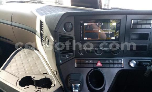 Sayi Na hannu Man Silent Other Babbar mota in Butha–Buthe a Thaba-Tseka Sayi Na hannu Man Silent Other Babbar mota in Butha–Buthe a Thaba-Tseka