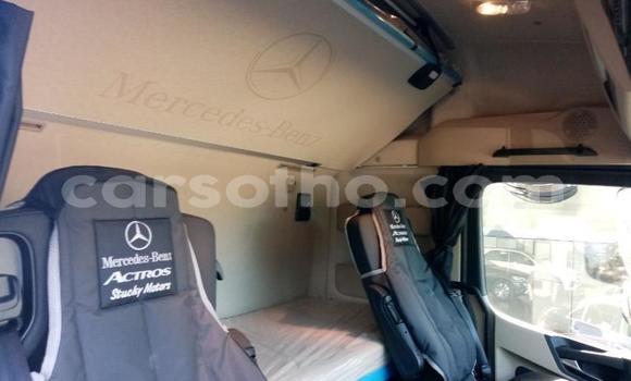 Sayi Na hannu Man Silent Other Babbar mota in Butha–Buthe a Thaba-Tseka Sayi Na hannu Man Silent Other Babbar mota in Butha–Buthe a Thaba-Tseka